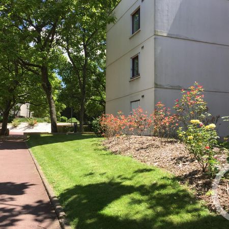 Location Appartement 4 pièces 78m² MONTIGNY LE BRETONNEUX 78180 - Photo 4
