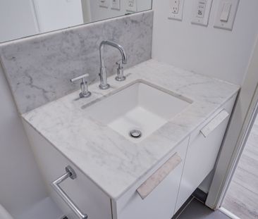 For Lease - 42 Charles Street Unit# 902, Toronto, Ontario - Photo 2