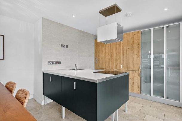 20 Shaftesbury Court, Marcus Ward Street, Belfast, BT7 1RY - Photo 1