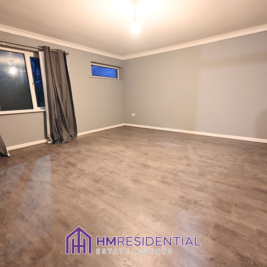 1 bedroom Apartment for rent Oakwood Court, Western Drive, Grainger Park, Newcastle Upon Tyne, NE4 8SQ - Photo 1