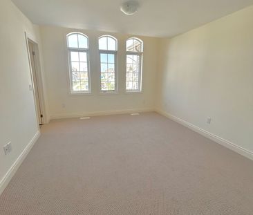 For Lease - 57 Donald Stewart Road, Brampton, Ontario - Photo 2