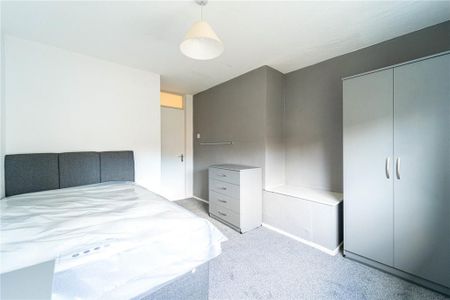 4 bedroom terraced house to rent - Photo 5