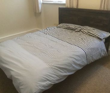 2 Bed Flat, Skirsa Street, G23 - Photo 4