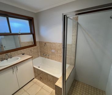 Neat 3-bedroom home - Photo 6