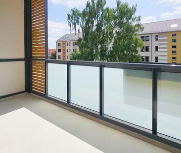 Hochwertig sanierte Wohnung mit Stellplatz zu vermieten - Photo 1