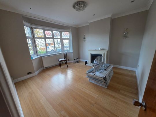 5 Bed Semi-Detached House, Georgian Court, HA9 - Photo 1