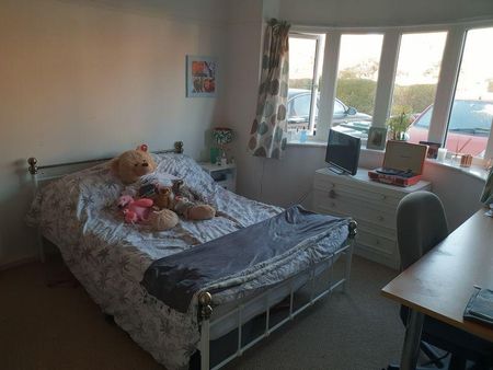 5 bedroom house share to rent - Photo 4