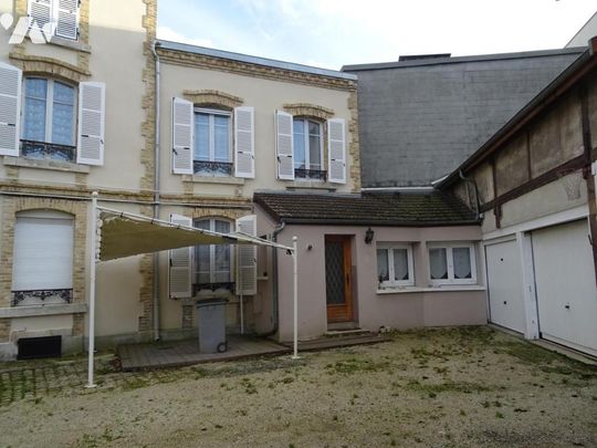 A LOUER APPARTEMENT de type 4 SECTEUR COURLANCY / PORTE DE PARIS - Photo 1