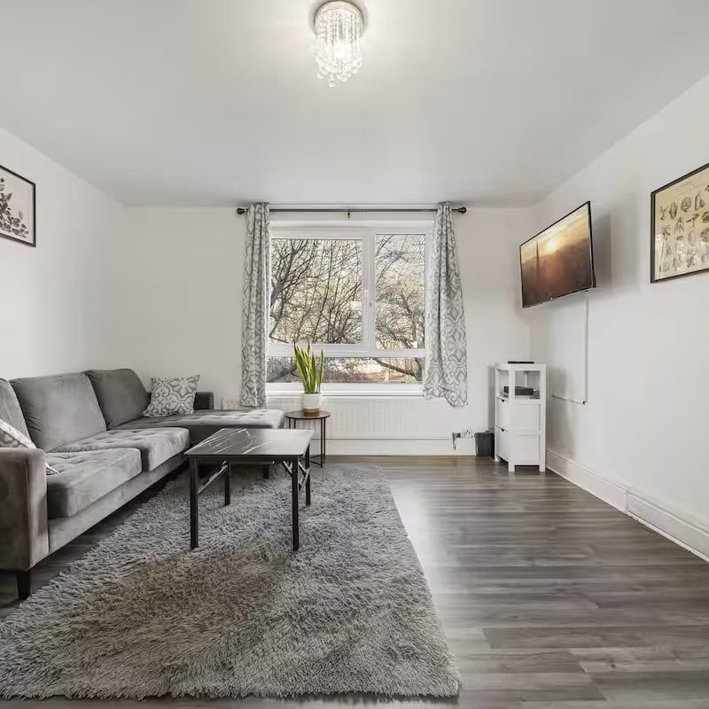 1 Bed Flat, Westdean Close, SW18 - Photo 1