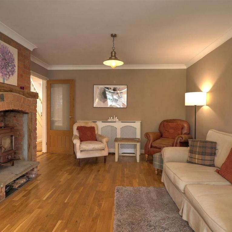 3 bedroom semi-detached house to rent - Photo 1
