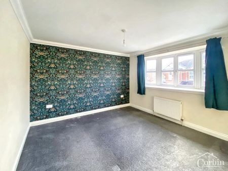 4 bedroom detached house to rent - Photo 3