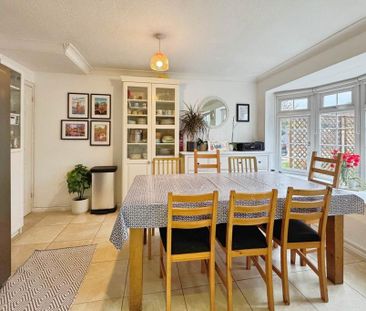 4 bedroom semi-detached house to rent - Photo 5