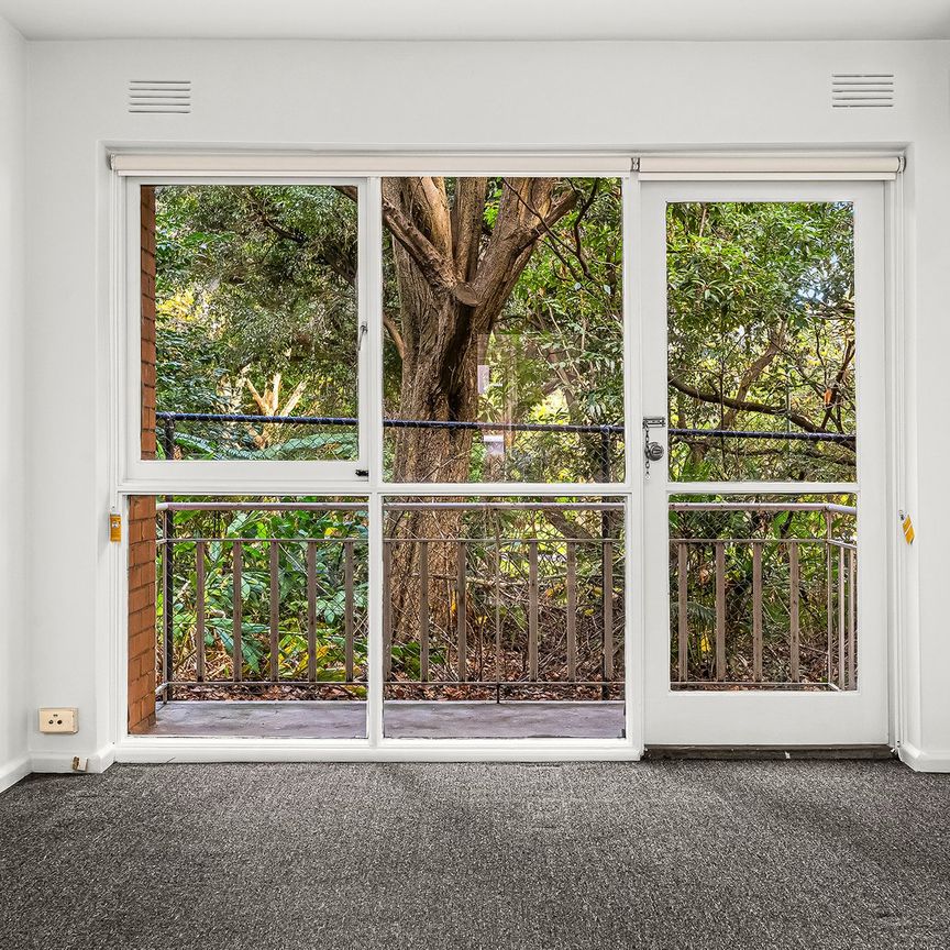 Renovated Apartment in Prahran - Photo 1
