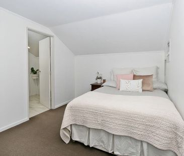 Sunny 1Bdr Studio - furnish or unfurnished - Photo 5