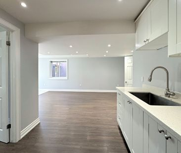 For Lease - 219 Bilbrough Street Unit# Bsmt, Aurora, Ontario - Photo 3