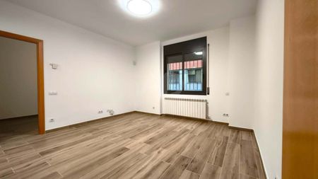 Barcelona, Catalonia 08191 - Photo 2