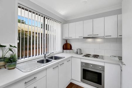 Charming and Well-Maintained Home! - Photo 4