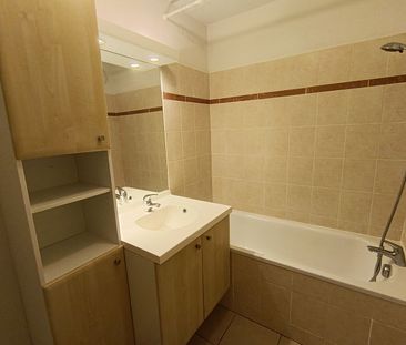 Location Appartement 2 pièces 42m² - Photo 3