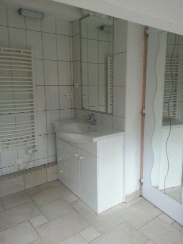 Location Appartement 2 pièces 57m² CHALLES LES EAUX 73190 - Photo 5