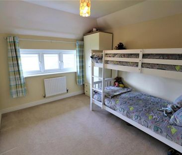 4 bedroom detached house to rent - Photo 5