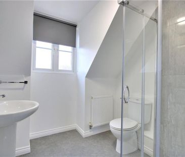 3 bedroom terraced house to rent - Photo 6