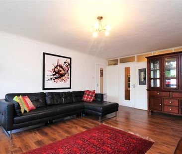 Shirley Heights, 14 Crook Log, Bexleyheath, DA6 8BN - Photo 2