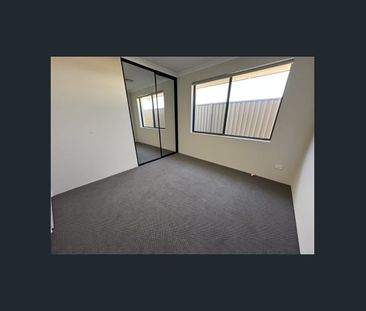 Newly built with Scullery, Solar, Aircon, and High Ceilings! - Photo 4