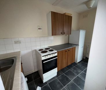 Rodney Court, Southampton - Photo 4