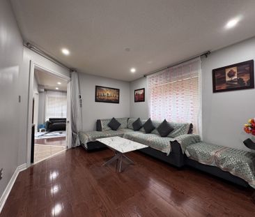 For Lease - 43 Thornbush Boulevard, Brampton, Ontario - Photo 3