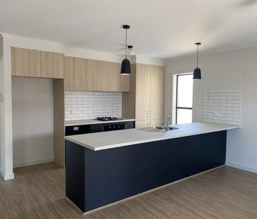 BRAND NEW HOME - This is the perfect home, in the perfect location.... - Photo 3