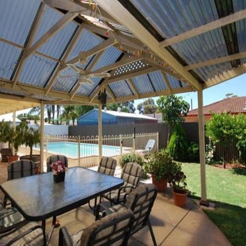 3 Bedroom Family Home - Photo 1