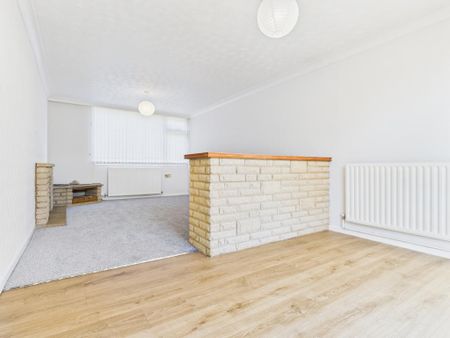 3 bedroom terraced house to rent - Photo 3