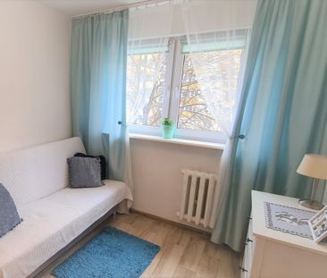 Funkcjonalne mieszkanie blisko stacji metra - Photo 3