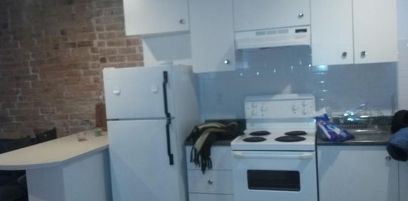 🏙️ Beau 3 ½ centre-ville – Montréal - Photo 2