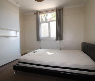 Oundle Road, Peterborough - Photo 1