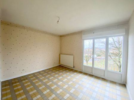 APPARTEMENT T3 EN LOCATION GUEUGNON DANS UN CADRE DE VERDURE - Photo 3