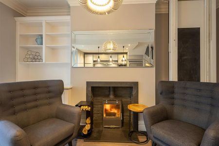 4 bedroom terraced house to rent - Photo 2