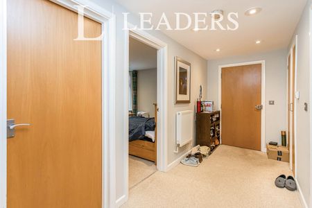 2 bedroom apartment to rent Stable House, Street Lane, Haywards Heath, RH17 - Photo 3