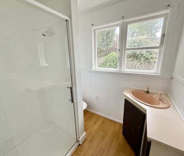 17 Amundsen Grove, Stokes Valley - Photo 4