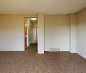 North Callingwood Place Townhome Rentals - Photo 6