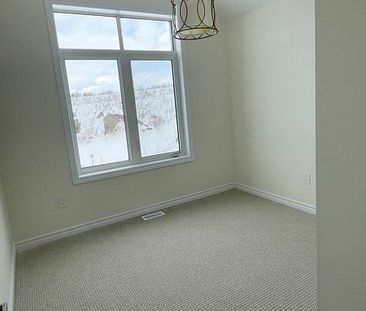 For Lease - 677 Ribstone Court, Oshawa, Ontario - Photo 6