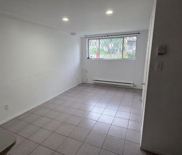3½ sous-sol rénové situé dans le quartier Ahuntsic - Photo 4