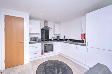 1 bedroom serviced apartment to rent - Photo 5