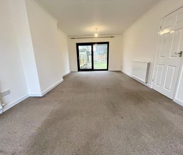 3 bedroom bungalow to rent - Photo 3