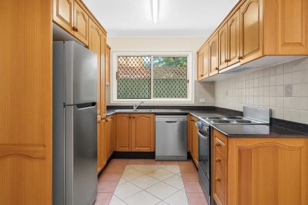 Townhouse living - Photo 3