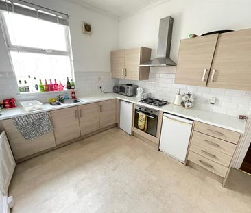 Derry Avenue, Plymouth - Photo 6