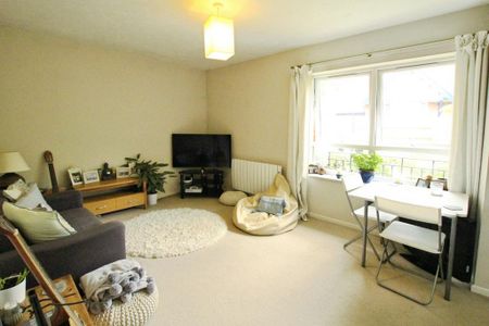 1 bedroom flat to rent - Photo 3