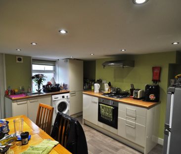 1 bed House Share - To Let - Photo 5