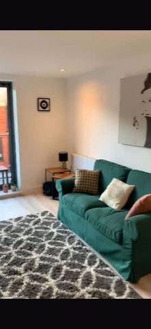 2 bedroom flat to rent - Photo 2