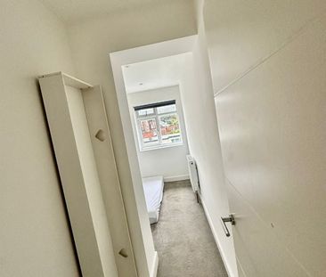 2 Bed Flat, Holders Hill Road, NW4 - Photo 4